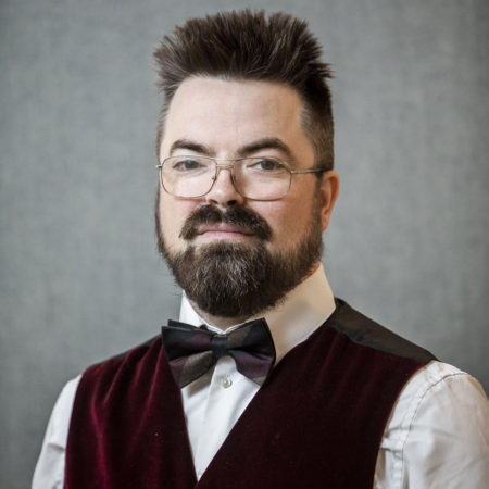 Porträttfoto på Andreas Björke, forskningssekreterare