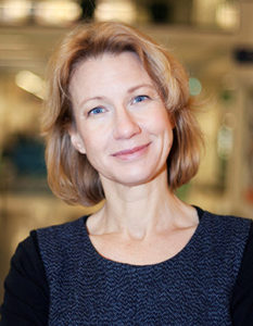 Porträttfoto på Carina Mood, professor vid Stockholms universitet