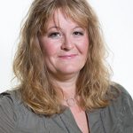 Porträttfoto på Maria Eriksson, professor i socialt arbete vid Ersta Sköndal Bräcke högskola